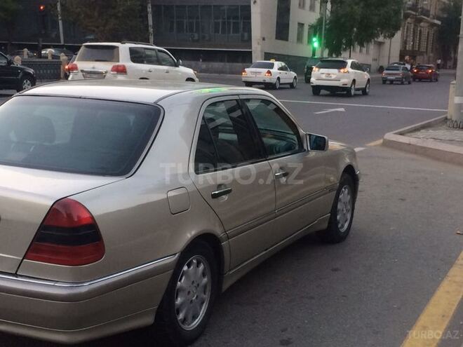 Mercedes C 180 1999, 268,000 km - 1.8 л - Bakı