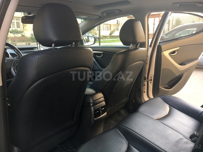 Hyundai Elantra 2014, 65,000 km - 1.8 l - Bakı