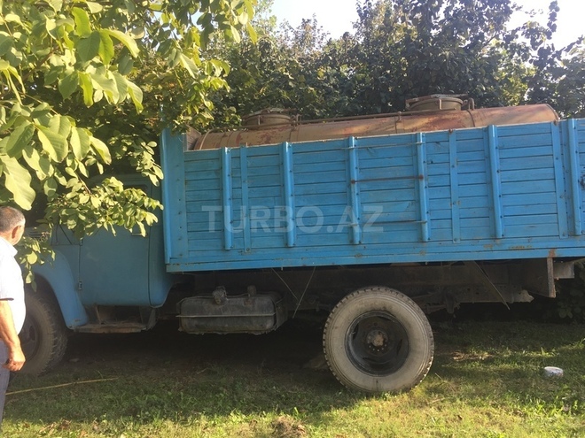 ZIL 130 1985, 300,000 km - 0.6 l - Ağcabədi