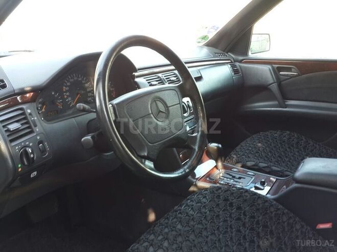 Mercedes C 200 1998, 144,027 km - 2.0 л - Masallı