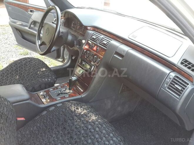 Mercedes C 200 1998, 144,027 km - 2.0 л - Masallı
