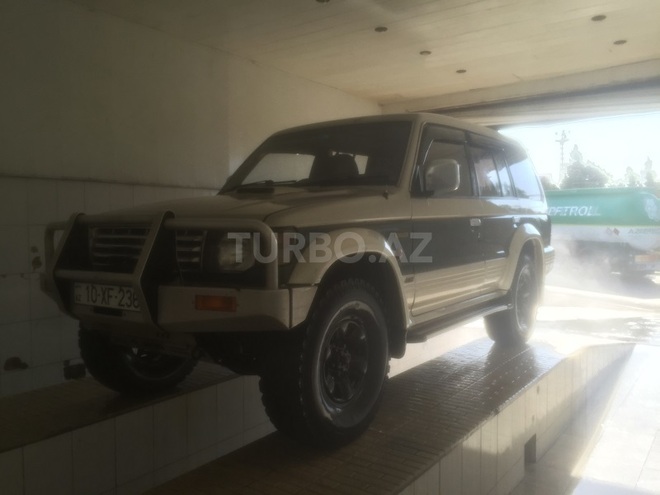 Mitsubishi Pajero 1992, 299,999 km - 2.5 л - Bakı