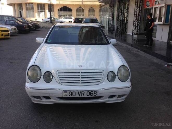 Mercedes E 220 2001, 250,000 km - 2.2 l - Bakı