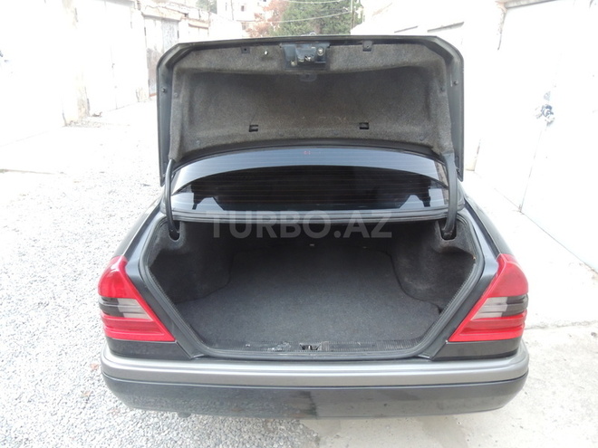 Mercedes C 180 1995, 372,000 km - 1.8 l - Bakı