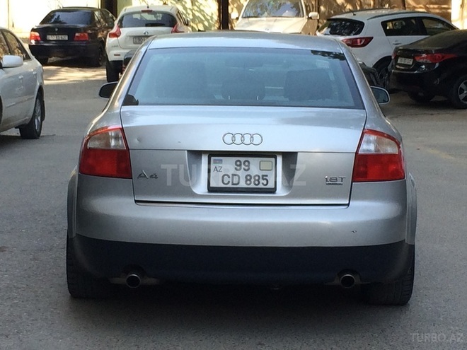 Audi A4 2004, 262,000 km - 1.8 l - Bakı