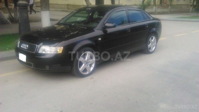 Audi A4 2003, 215,000 km - 1.8 l - Sumqayıt