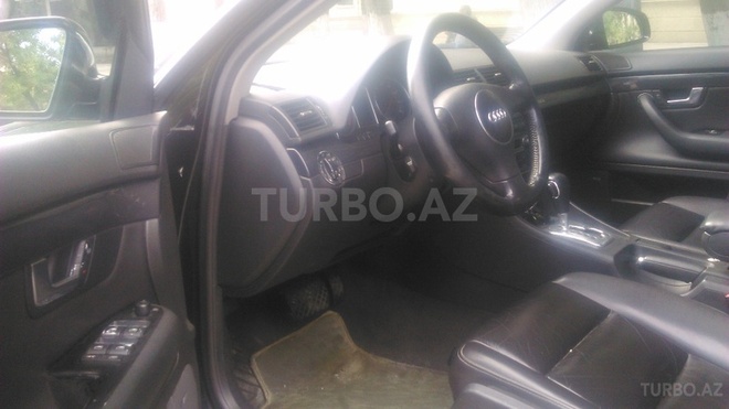 Audi A4 2003, 215,000 km - 1.8 l - Sumqayıt