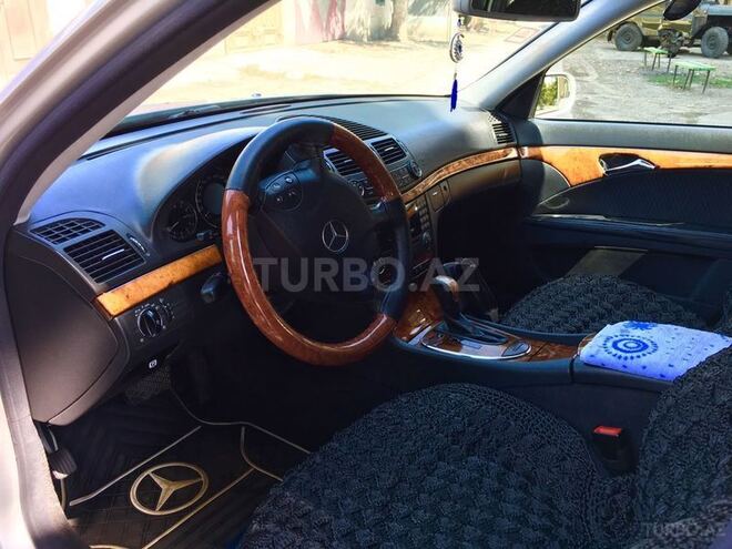 Mercedes E 220 2003, 240,000 km - 0.2 l - Mingəçevir