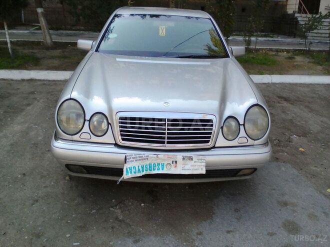Mercedes E 230 1996, 280,000 km - 2.3 l - Bakı