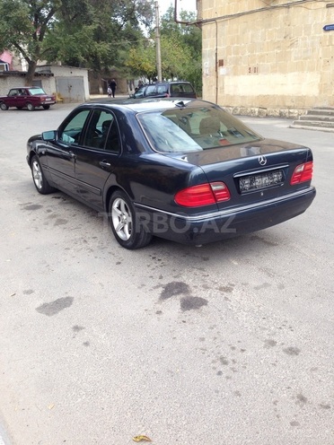 Mercedes E 230 1997, 249,000 km - 2.3 l - Bakı