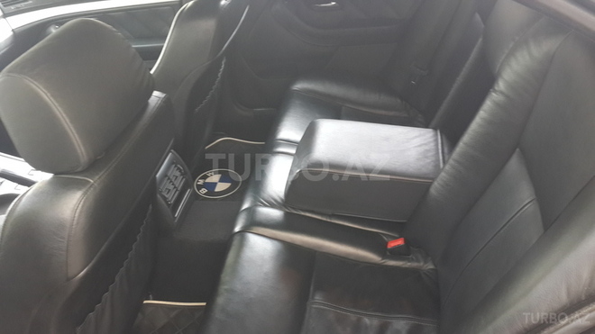 BMW 530 2001, 198,000 km - 3.0 l - Bakı