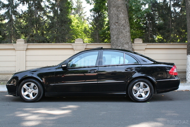 Mercedes E 320 2005, 27,000 km - 3.2 л - Bakı