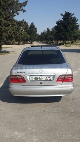 Mercedes E 270 1999, 300,000 km - 2.7 l - Bakı