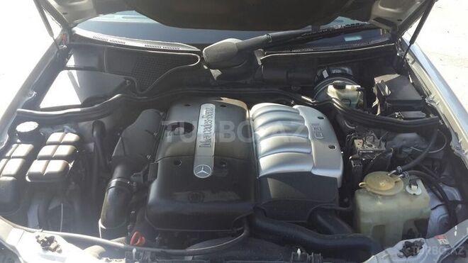 Mercedes E 270 1999, 300,000 km - 2.7 l - Bakı