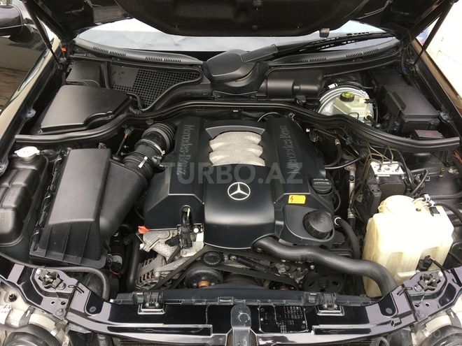 Mercedes E 240 2000, 217,000 km - 2.6 l - Bakı
