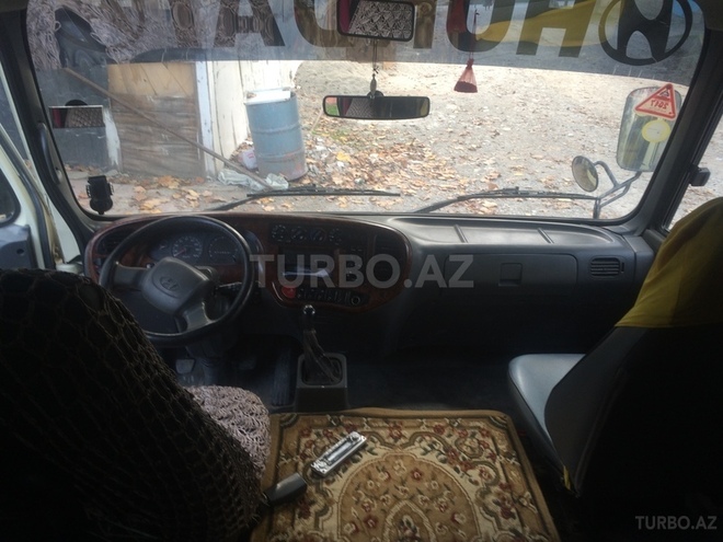 Hyundai  2004, 315,000 km - 4.2 l - Şamaxı