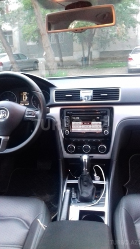 Volkswagen Passat 2012, 90,000 km - 2.5 l - Bakı