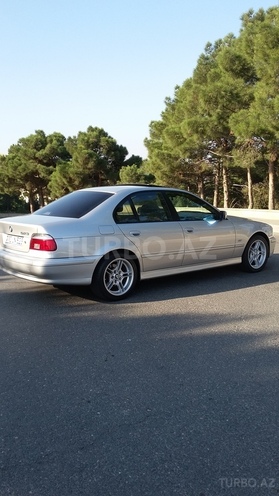 BMW 523 2000, 233,000 km - 2.5 л - Bakı