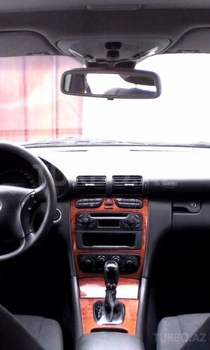 Mercedes C 220 2002, 253,000 km - 2.2 l - Bakı