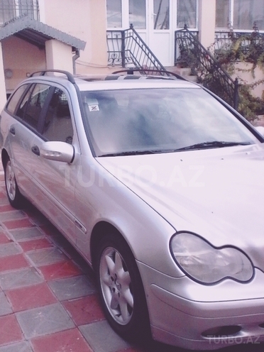 Mercedes C 220 2002, 253,000 km - 2.2 l - Bakı