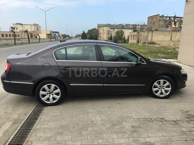 Volkswagen Passat 2005, 131,000 km - 2.0 l - Sumqayıt