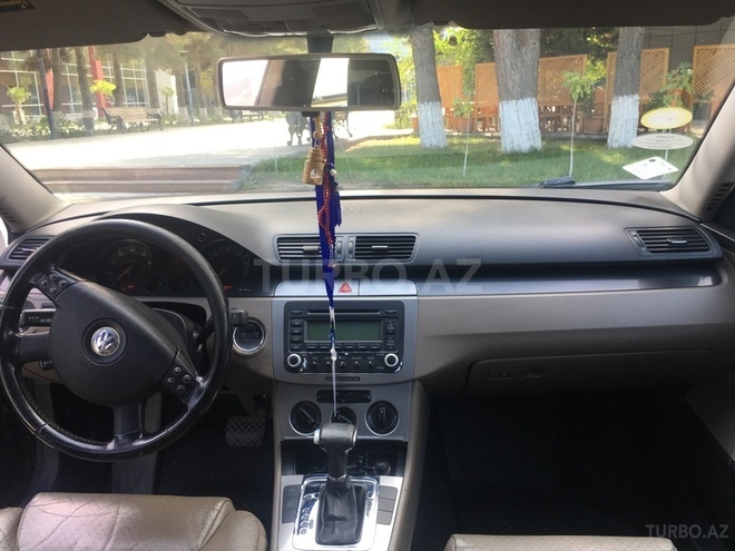 Volkswagen Passat 2005, 131,000 km - 2.0 l - Sumqayıt