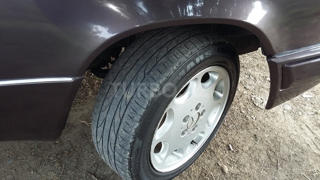 Mercedes E 200 1993, 5,500 km - 2.0 l - Biləsuvar