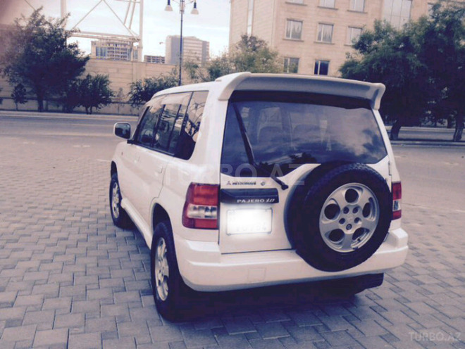 Mitsubishi Pajero io 1999, 215,000 km - 1.8 l - Bakı