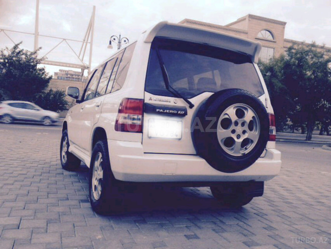 Mitsubishi Pajero io 1999, 215,000 km - 1.8 l - Bakı