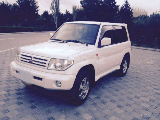 Mitsubishi Pajero io 1999, 215,000 km - 1.8 l - Bakı