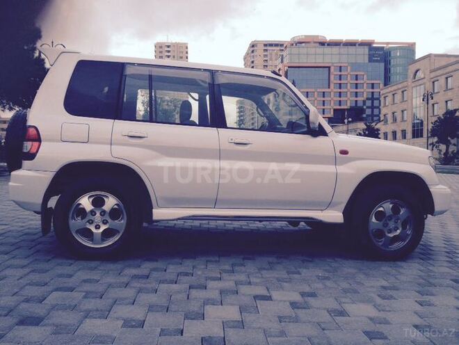 Mitsubishi Pajero io 1999, 215,000 km - 1.8 l - Bakı