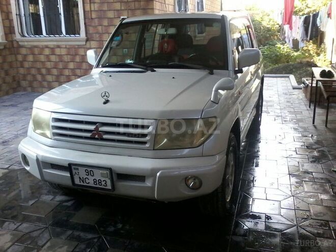 Mitsubishi Pajero io 2000, 240,000 km - 1.8 l - Bakı