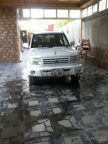Mitsubishi Pajero io 2000, 240,000 km - 1.8 l - Bakı