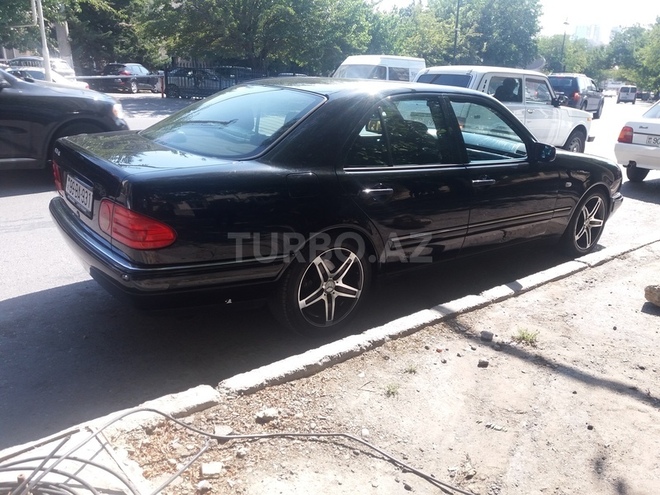 Mercedes E 230 1997, 217,000 km - 2.3 л - Bakı