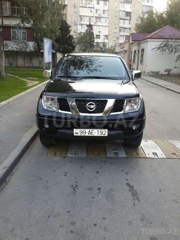 Nissan Navara 2013, 80,000 km - 2.5 l - Bakı