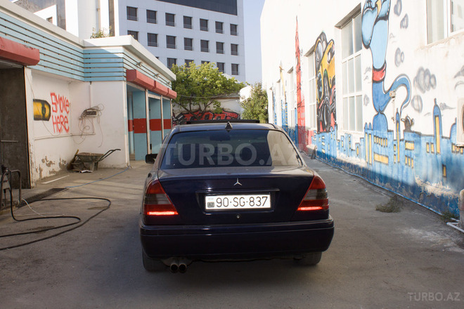 Mercedes C 200 1995, 350,000 km - 2.0 l - Bakı