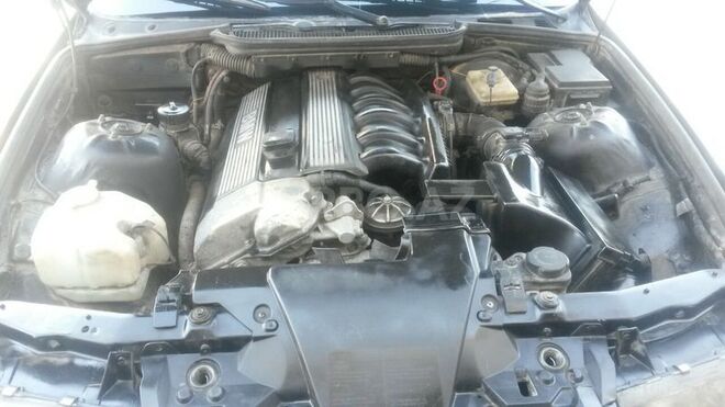 BMW 320 1996, 220,000 km - 2.0 l - Bakı