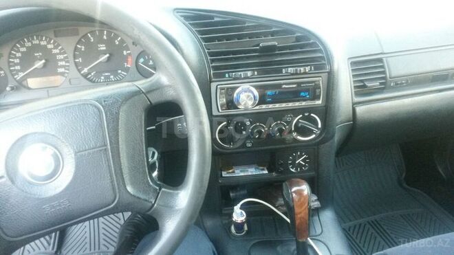 BMW 320 1996, 220,000 km - 2.0 l - Bakı