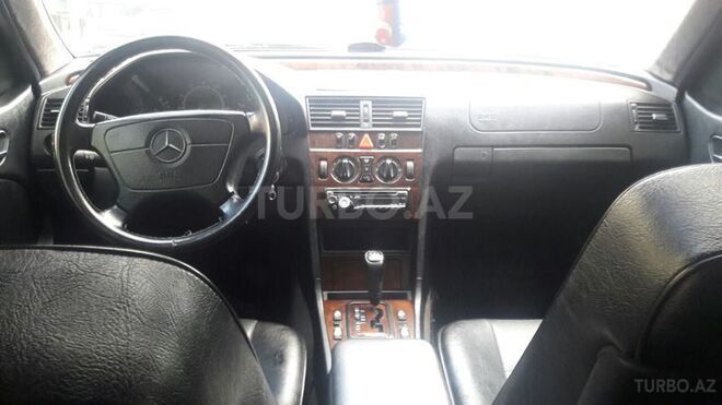 Mercedes C 230 1999, 220,000 km - 2.3 l - Bakı
