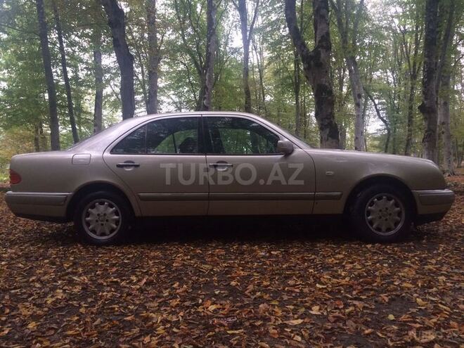 Mercedes E 230 1997, 485,000 km - 2.3 л - Quba