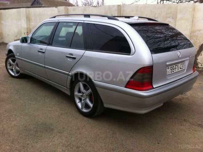 Mercedes C 220 1999, 211,789 km - 2.2 l - Biləsuvar