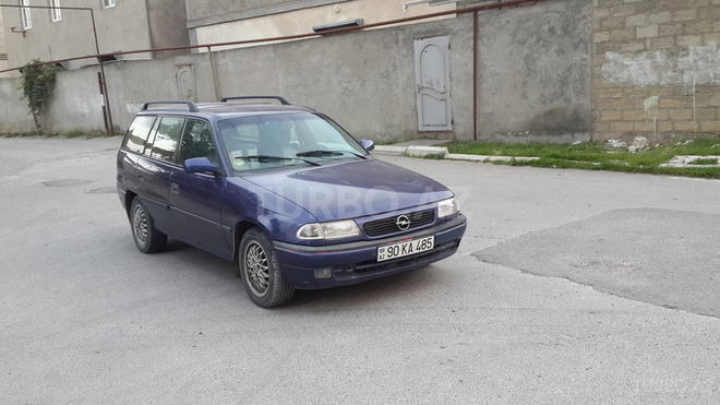 Opel Astra 1995, 276,000 km - 1.6 l - Bakı