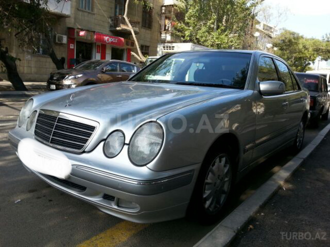 Mercedes E 240 2000, 174,900 km - 2.6 l - Bakı
