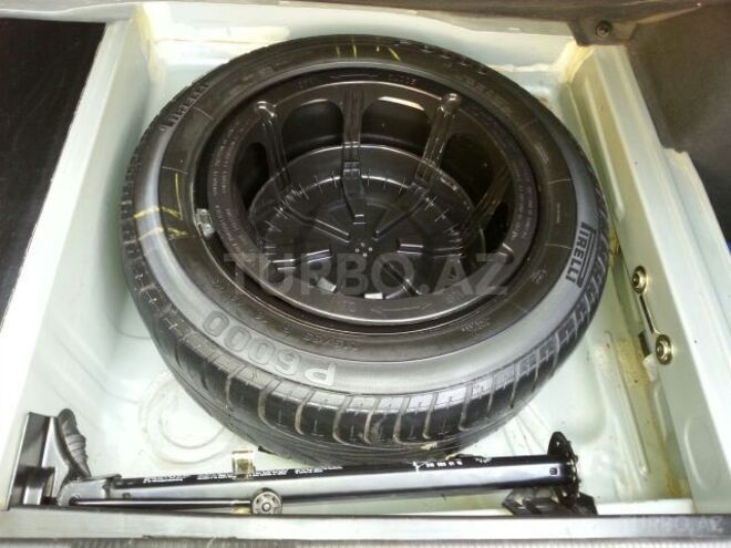 Mercedes E 240 2000, 174,900 km - 2.6 l - Bakı