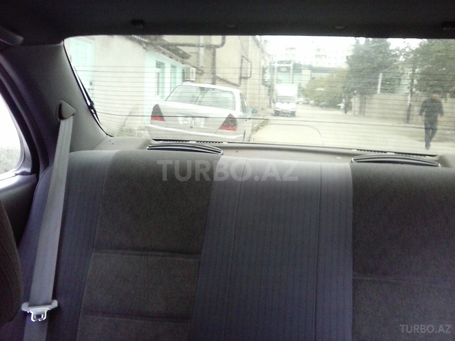 Nissan Sunny 2000, 215,000 km - 1.6 л - Sumqayıt