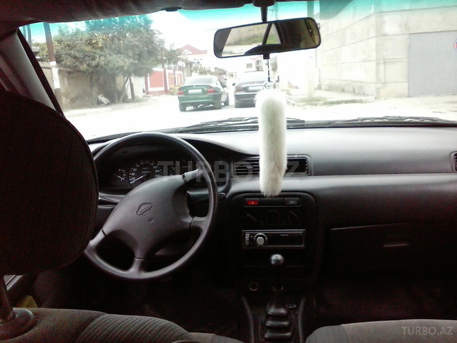 Nissan Sunny 2000, 215,000 km - 1.6 л - Sumqayıt