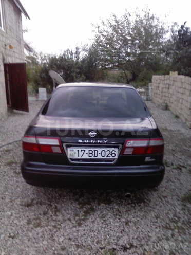 Nissan Sunny 2000, 215,000 km - 1.6 л - Sumqayıt