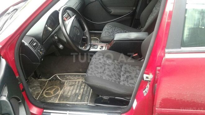 Mercedes C 200 1997, 32,000 km - 0.2 l - Qəbələ