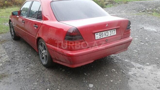 Mercedes C 200 1997, 32,000 km - 0.2 l - Qəbələ