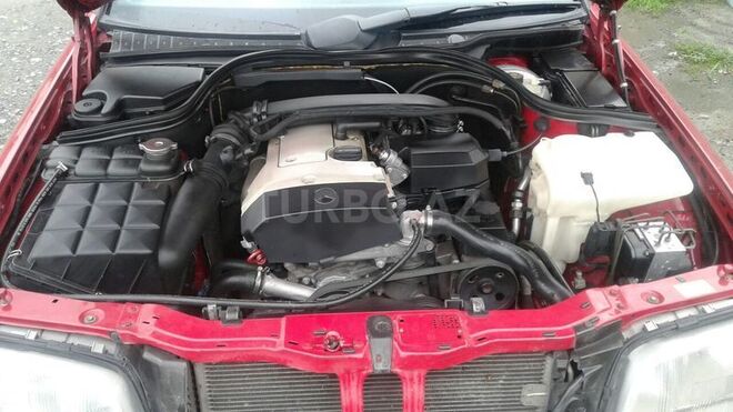Mercedes C 200 1997, 32,000 km - 0.2 l - Qəbələ